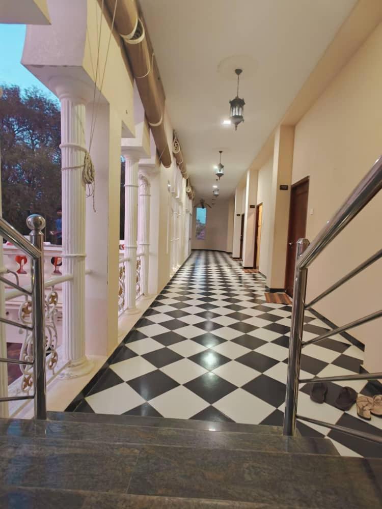 Chola Heritage Resort Karaikkudi Bagian luar foto