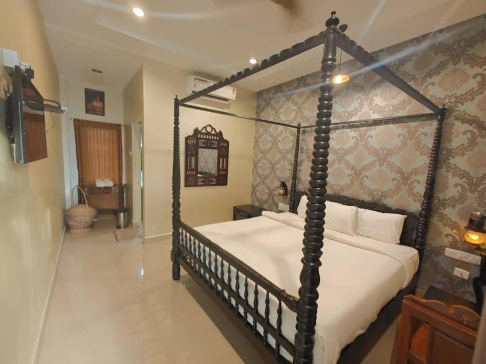Chola Heritage Resort Karaikkudi Bagian luar foto