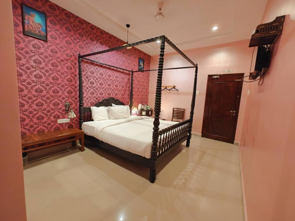 Chola Heritage Resort Karaikkudi Bagian luar foto